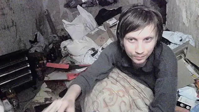 Snapshot of makarov1993 chatting on 06-12-26, 05:56 makarov1993 online show from 06-12-26, 05:56