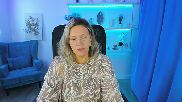 Snapshot of NinaStarle chatting on 09-10-25, 04:34 NinaStarle online show from 09-10-25, 04:34