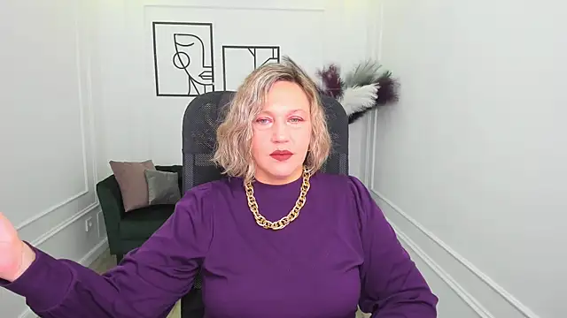 NinaStarle online show from 11-05-25, 04:23