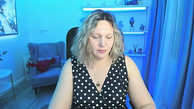NinaStarle online show from 05-01-26, 04:28