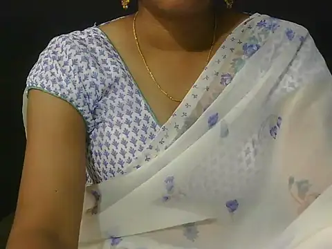 Snapshot of Priyanka_rao chatting on 04-02-26, 04:26 Priyanka rao online show from 04-02-26, 04:26