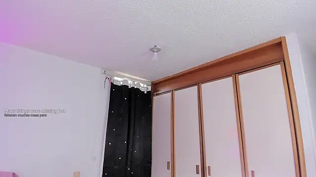 Snapshot of Londonttipton chatting on 10-03-25, 03:31 Londonttipton online show from 10-03-25, 03:31