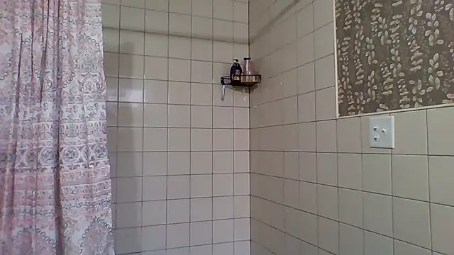 Snapshot of Melissamarcosx4 chatting on 09-30-25, 01:38 Melissamarcosx4 online show from 09-30-25, 01:38