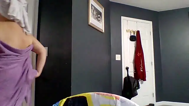 Snapshot of Melissamarcosx4 chatting on 11-10-25, 03:22 Melissamarcosx4 online show from 11-10-25, 03:22