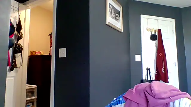 Snapshot of Melissamarcosx4 chatting on 11-18-25, 03:49 Melissamarcosx4 online show from 11-18-25, 03:49