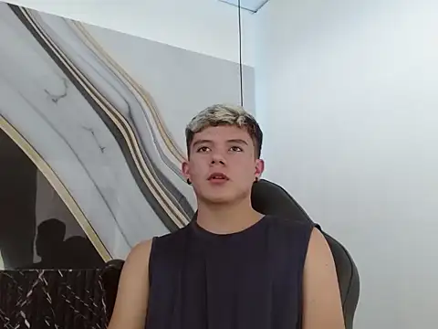 AndyFame1 online show from 03-10-26, 06:35