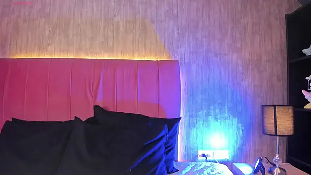 Snapshot of Kendra_kobein chatting on 02-14-26, 06:21 Kendra kobein online show from 02-14-26, 06:21