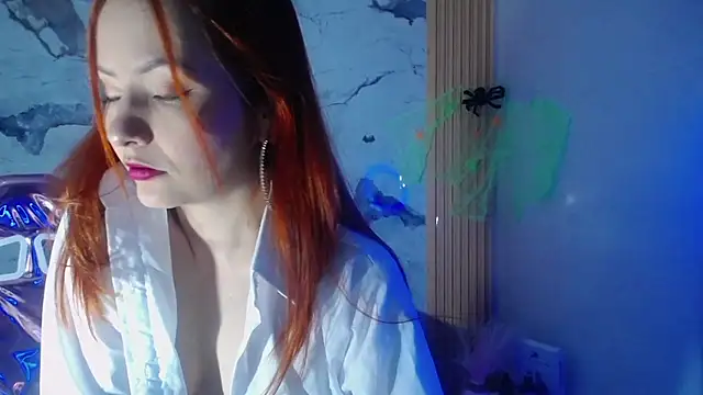 Snapshot of mady0619_ch chatting on 10-11-25, 10:36 mady0619 ch online show from 10-11-25, 10:36