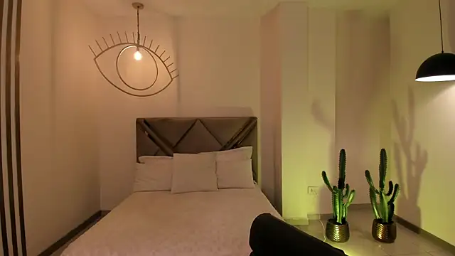 IsabellaMoreau online show from 01-10-26, 07:59