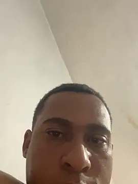 Snapshot of freedmar chatting on 10-29-25, 12:51 freedmar online show from 10-29-25, 12:51