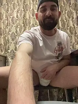 Snapshot of Shots_of_sperm chatting on 01-09-26, 01:30 Shots of sperm online show from 01-09-26, 01:30