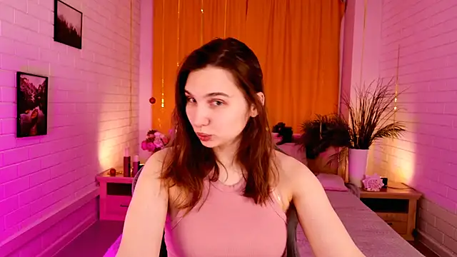 Snapshot of TessaMill chatting on 01-19-26, 09:35 TessaMill online show from 01-19-26, 09:35