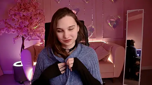 Snapshot of TessaMill chatting on 02-20-26, 06:26 TessaMill online show from 02-20-26, 06:26