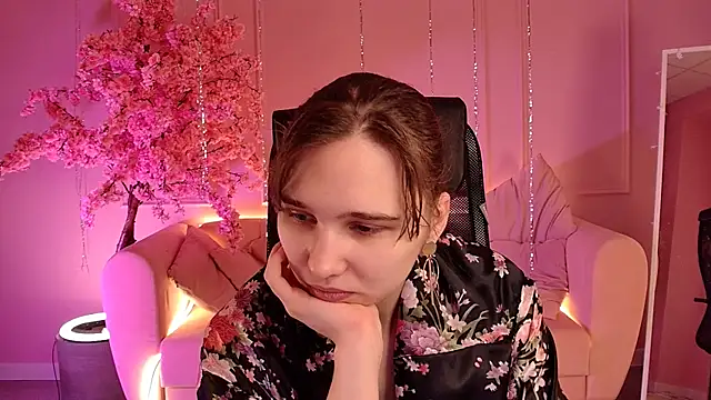 Snapshot of TessaMill chatting on 03-04-26, 09:15 TessaMill online show from 03-04-26, 09:15