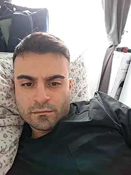 Snapshot of Obstacless chatting on 03-16-26, 09:13 Obstacless online show from 03-16-26, 09:13