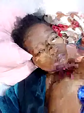 ShySexyBaddiexx online show from 10-29-25, 11:45