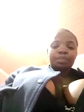 Snapshot of ShySexyBaddiexx chatting on 02-12-26, 02:17 ShySexyBaddiexx online show from 02-12-26, 02:17