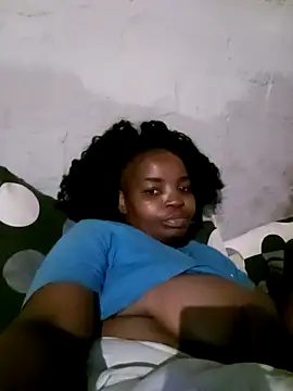 Snapshot of ShySexyBaddiexx chatting on 04-07-26, 04:40 ShySexyBaddiexx online show from 04-07-26, 04:40