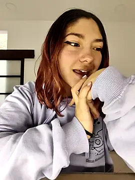 Victoria Beaumont online show from 04-25-26, 01:14