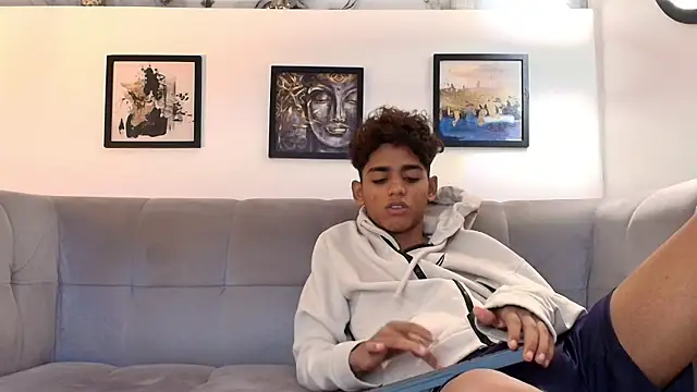 TWINKS FRIENDS online show from 04-25-26, 01:25