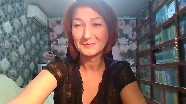 Snapshot of Pline1 chatting on 11-17-25, 10:48 Pline1 online show from 11-17-25, 10:48