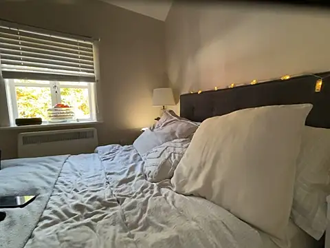 FrancescaXO online show from 10-22-25, 12:05