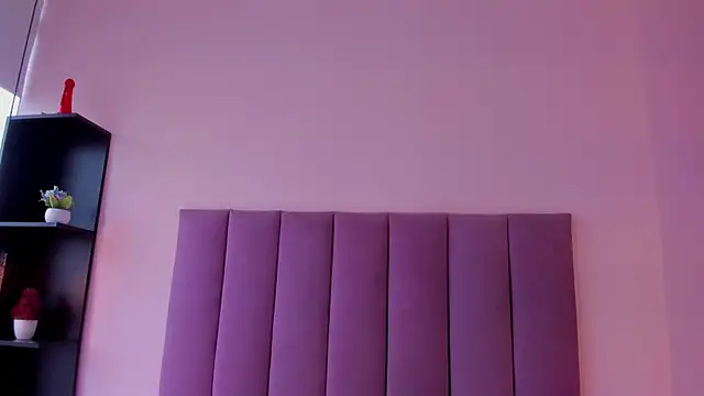 violet myerrs online show from 02-07-26, 12:42