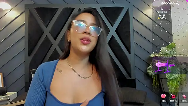 zoe martins  online show from 09-13-25, 05:24