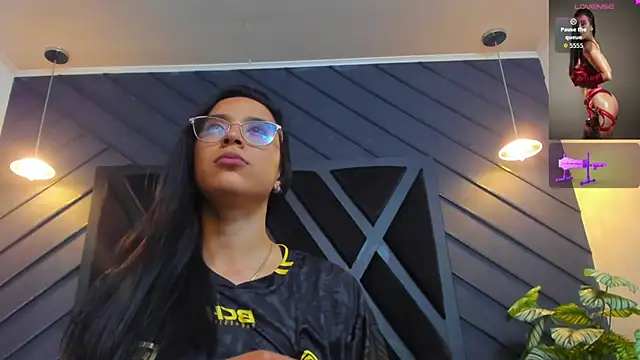 zoe martins  online show from 10-16-25, 05:25