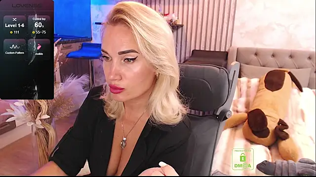 Snapshot of FreeBerryMILF chatting on 07-14-26, 04:56 FreeBerryMILF online show from 07-14-26, 04:56