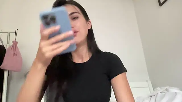 Snapshot of Talyo19 chatting on 10-02-25, 02:02 Talyo19 online show from 10-02-25, 02:02