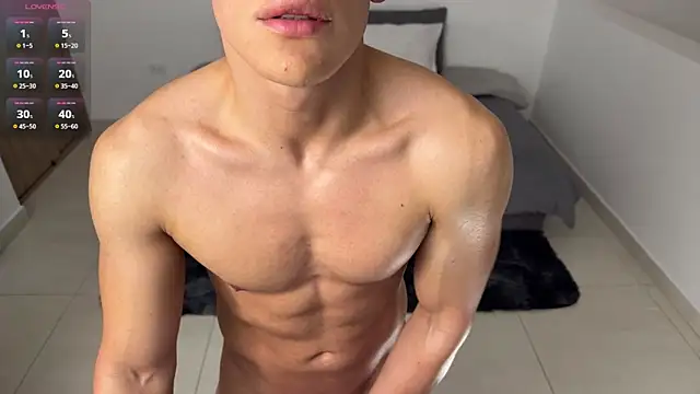 Snapshot of Maxx_Lancaster chatting on 02-18-26, 03:08 Maxx Lancaster online show from 02-18-26, 03:08