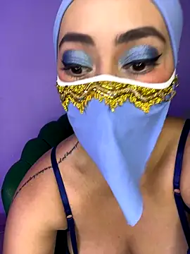 Snapshot of Aisha_Malek chatting on 12-03-25, 08:07 Aisha Malek online show from 12-03-25, 08:07