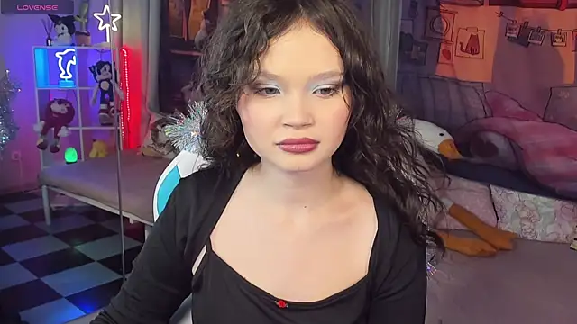 Snapshot of EmilyChaves chatting on 01-06-26, 08:07 EmilyChaves online show from 01-06-26, 08:07