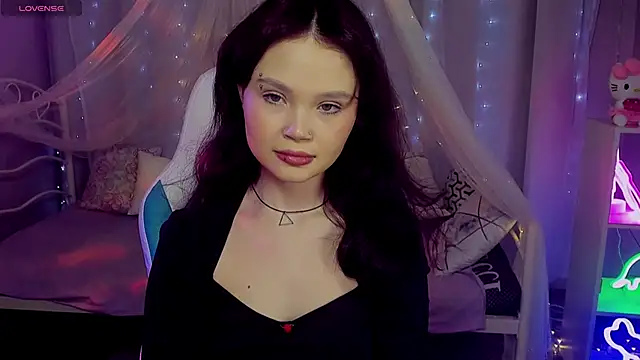EmilyChaves online show from 04-29-26, 09:24