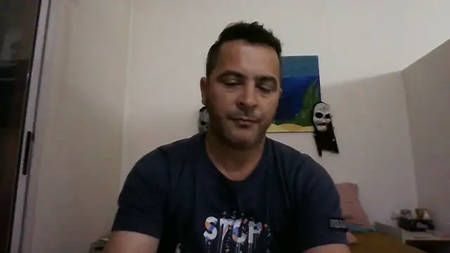 Snapshot of geryrebe7 chatting on 11-23-25, 03:28 geryrebe7 online show from 11-23-25, 03:28