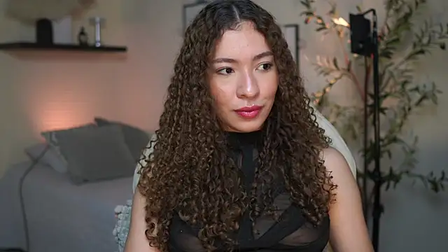 isabella-garcia- online show from 07-12-26, 01:24