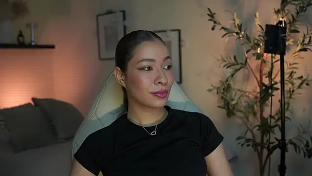 isabella-garcia- online show from 07-15-26, 01:33