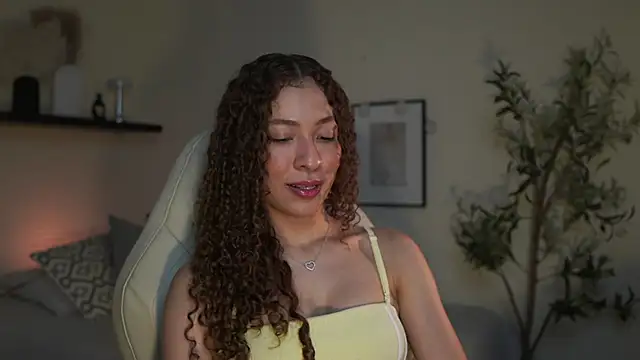 isabella-garcia- online show from 07-25-26, 09:12