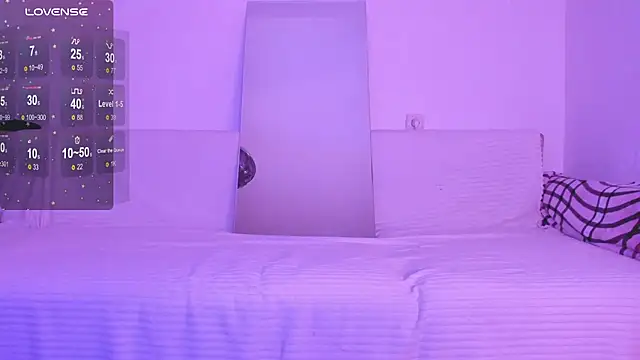 Lil Foxy9 online show from 11-21-25, 04:49