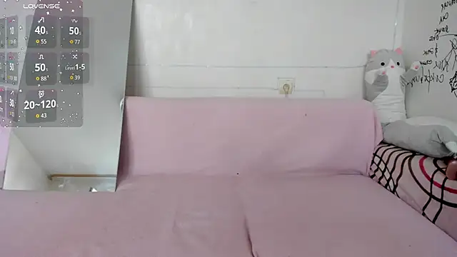 Lil Foxy9 online show from 07-22-26, 04:37