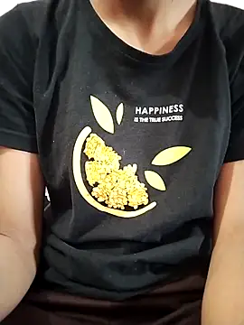 Snapshot of Sx-Maniya chatting on 12-17-25, 10:43 Sx-Maniya online show from 12-17-25, 10:43