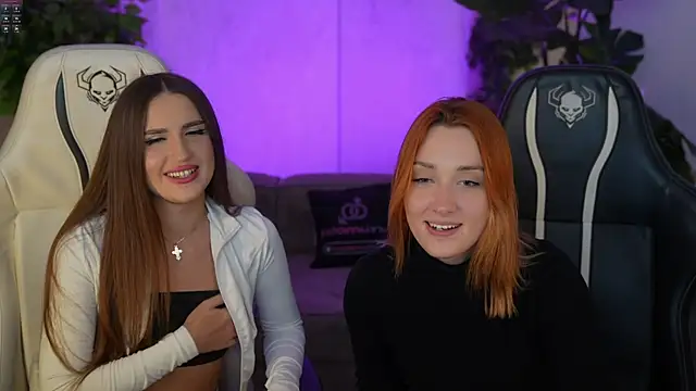 Snapshot of Goldie_Flame chatting on 11-14-25, 08:18 Goldie Flame online show from 11-14-25, 08:18