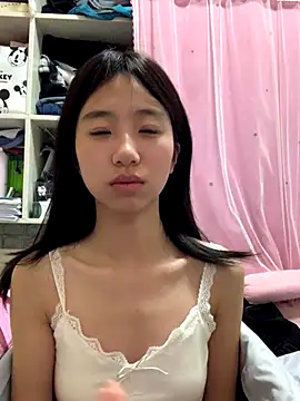 xiaotao-999 online show from 11-09-25, 04:38