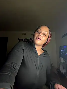 Snapshot of yummy0322 chatting on 12-16-25, 03:22 yummy0322 online show from 12-16-25, 03:22