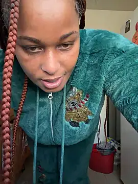 Snapshot of yummy0322 chatting on 12-20-25, 05:31 yummy0322 online show from 12-20-25, 05:31