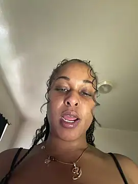 Snapshot of yummy0322 chatting on 02-21-26, 03:46 yummy0322 online show from 02-21-26, 03:46