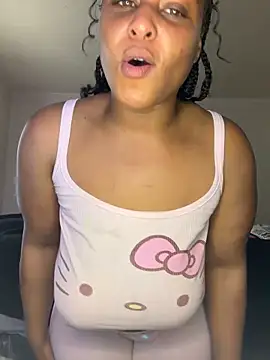 Snapshot of yummy0322 chatting on 02-23-26, 04:04 yummy0322 online show from 02-23-26, 04:04