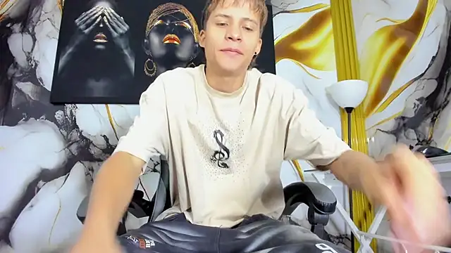mono blonde online show from 06-06-26, 11:48