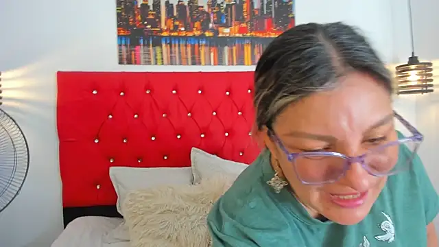 carolinacrus01 online show from 03-11-26, 02:56